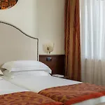 Hotel Athena