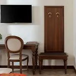 Athena Hotel 4*