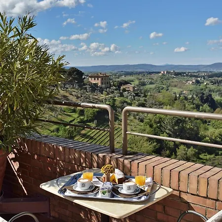 Hotel Athena 4*