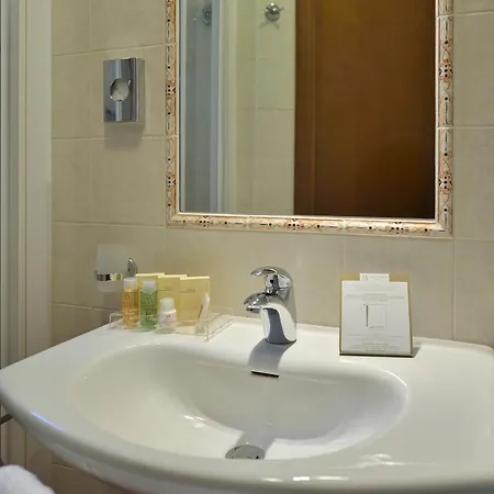 Athena Hotel