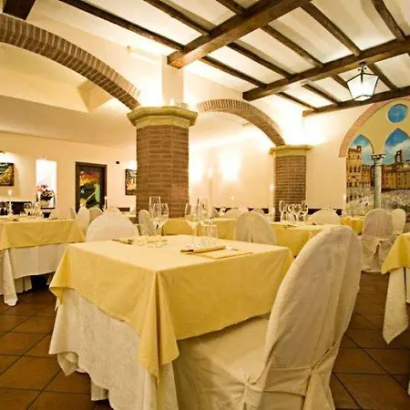 Hotel Athena 4*