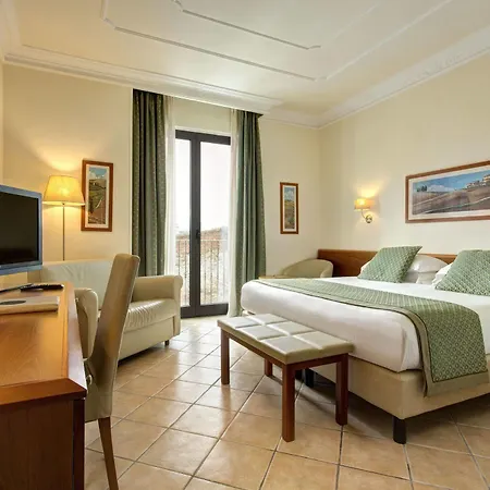 Athena Hotel 4*
