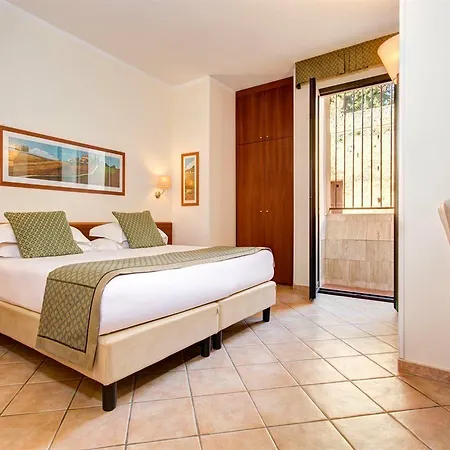 Hotel Athena