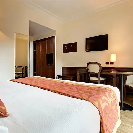 Hotel Athena 4*