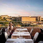 Athena Hotel 4*