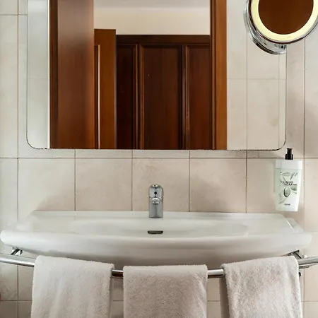 Athena Hotel